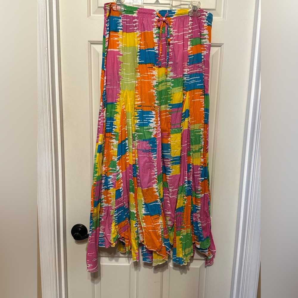 S28 Metro Style Colorful Abstract Women's Skirt w/tie around waist.